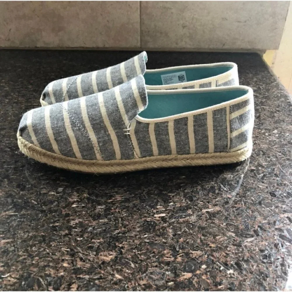 Toms new without